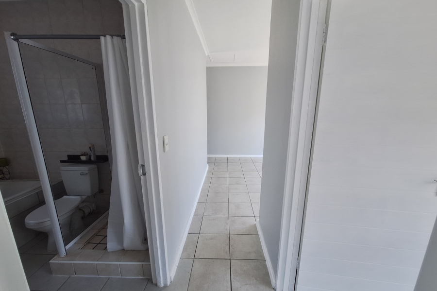 2 Bedroom Property for Sale in Sanlamhof Western Cape